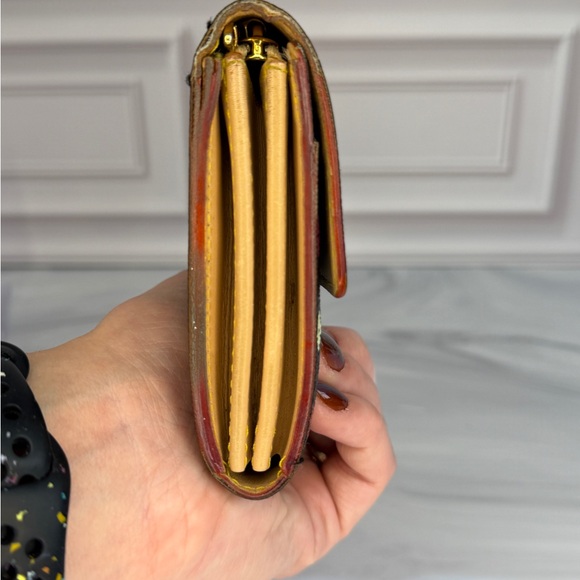 Louis Vuitton X Murakami Multicolor Monogram Sarah Wallet – Full Inclusion - Picture 4 of 13